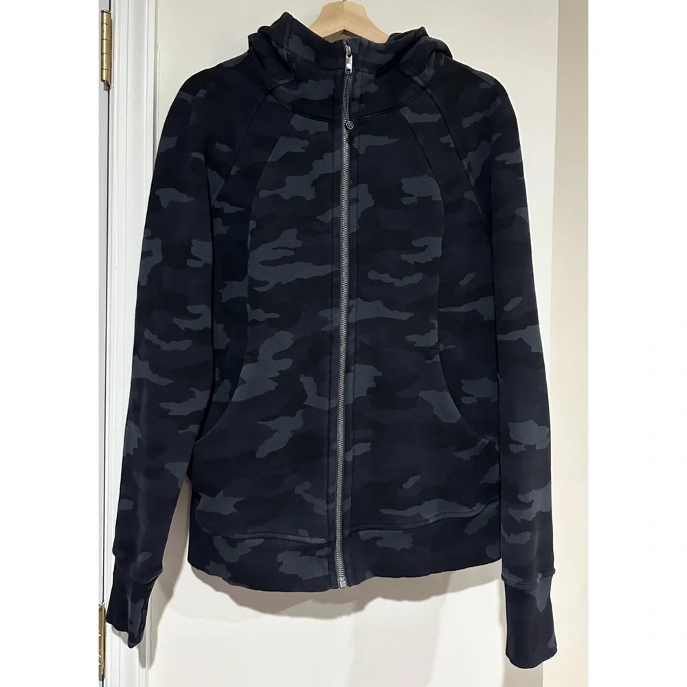 Lululemon Scuba Hoodie Light Cotton Camo Fleece Size 14 - Picture 4 of 9